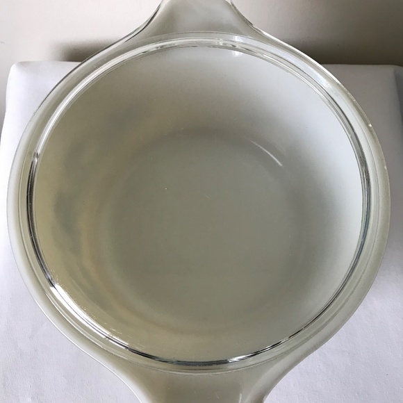Vintage Pyrex by Corning - Homestead Round Casserole with Clear Lid Cover - Picture 2 of 16